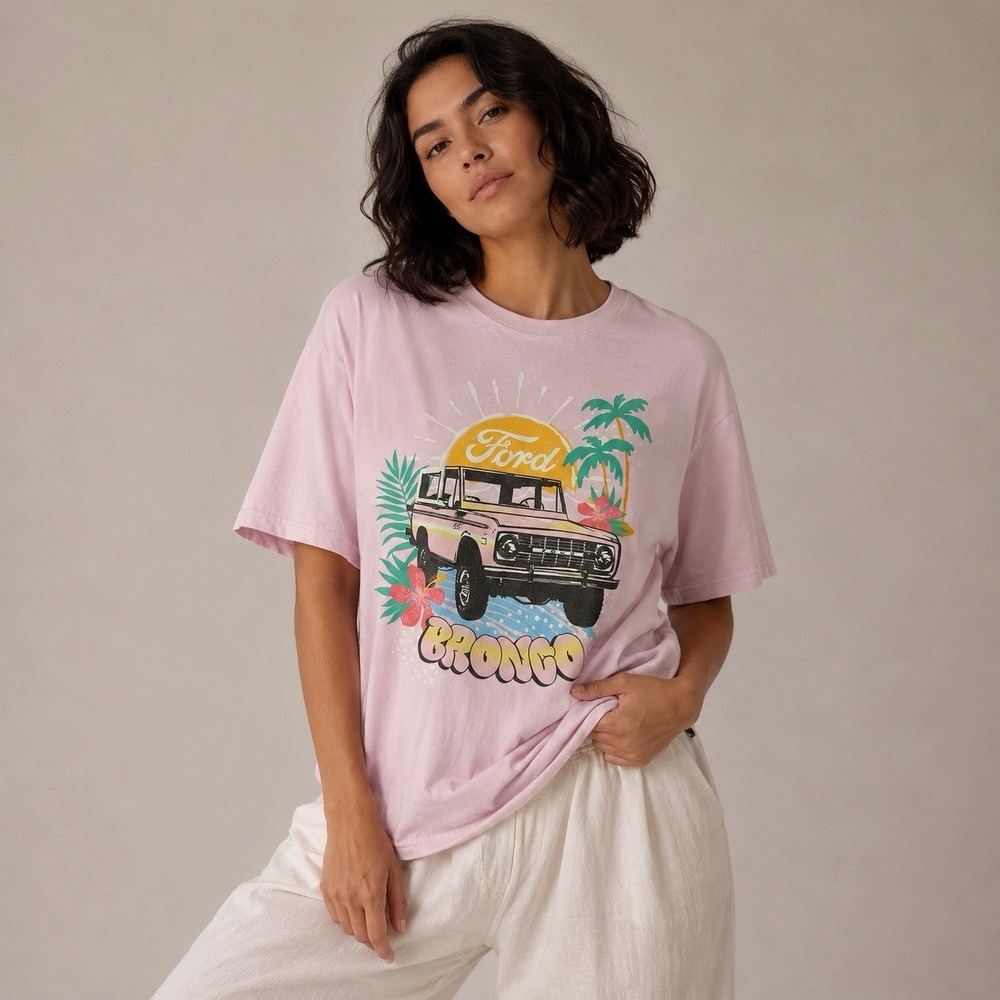 Ford Bronco graphic tee womens large baby pink island summer graffiti y2k